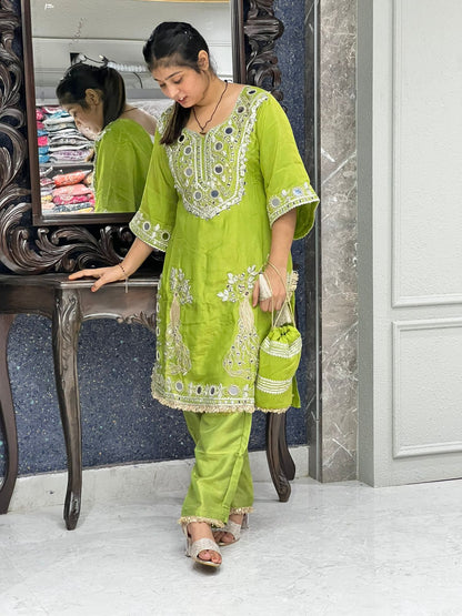 Embroidered Latest Pakistani Style Suit