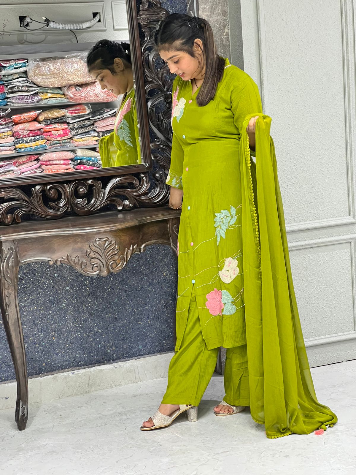 Women’s Trending kurti set with Dupatta